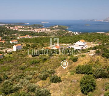 Prodaja atraktivnog zemljišta na Zvekovici, nedaleko od Dubrovnika - cover