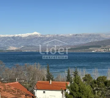 Donji Karin, kuća sa 3 stana i pogledom na more - cover