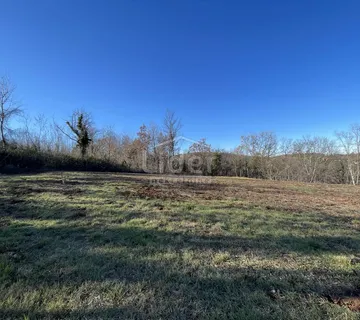 Građevinsko zemljište s pogledom na Motovun - Rakotule, Karojba