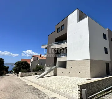 PAG, MANDRE, apartman 2S+DB - cover
