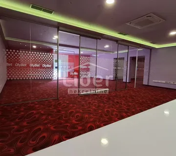 POSLOVNI PROSTOR 230m2, Kostrena - Rožmanići, Kostrena