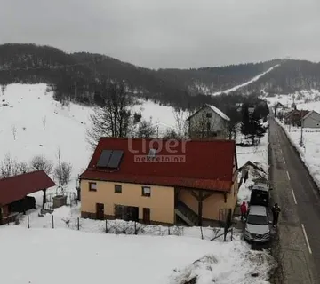 MRKOPALJ, SAMOSTOJEĆA KUĆA S OKUĆNICOM - cover