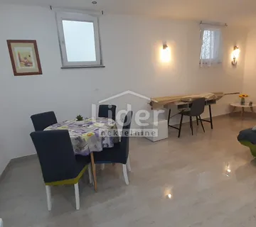 OTOK KRK,MALINSKA-APARTMAN 37M2 S OKUĆNICOM 92 M2 - cover