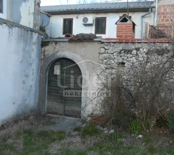 BRIBIR Tipična, kamena kuća, 150 m2 - cover