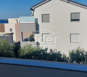 2S+DB APARTMAN- MANDRE, 100m OD MORA!!! - cover