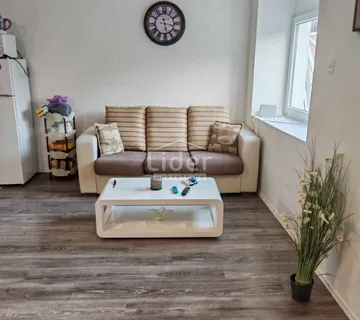DRAŽICE Dvojna kuća s dva stana - Dražice, Jelenje
