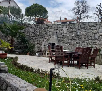 Rubeši, stan u kući - cover