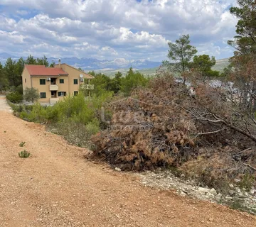 Pridraga, građevinsko zemljište 849 m2 na samo 130 m od mora - Pridraga, Novigrad