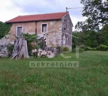 OPRTALJ kamena kuća s velikom okućnicom - PRILIKA - cover