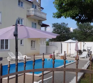 Apartmanska kuća na traženoj lokaciji - Stranići kod Nove Vasi, Poreč