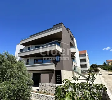 PAG, MANDRE, apartman 2S+DB - cover