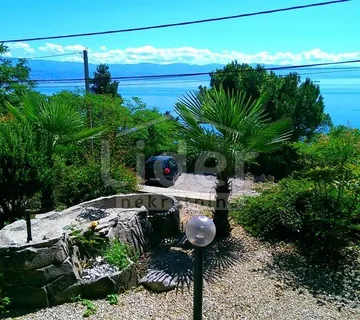 Lovran, kuća sa jedinstvenim pogledom na more - cover