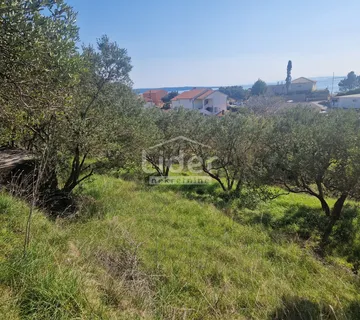 Banjol, zemljište 1400 m2 - Banjol, Rab