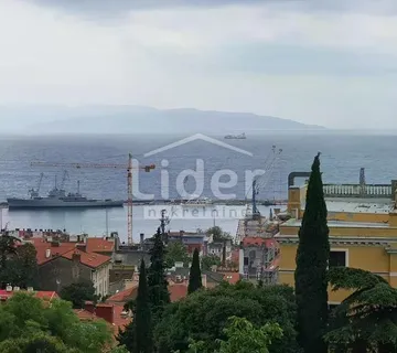 Belveder, 205 M2, Moguće Preinaka U 2 Stambene Jedinice - Rijeka