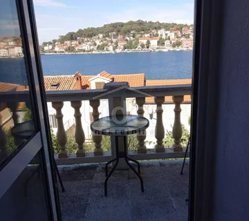 MALI LOŠINJ SAMOSTOJEĆA VILLA S POGLEDOM - cover