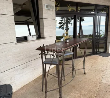 VOLOSKO-POSLOVNI PROSTOR,400M2 - cover