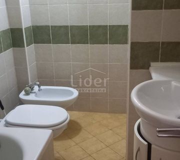 Bivio 1S+DB stan prvi red do mora sa izlazom na plažu iznajmljujemo - cover