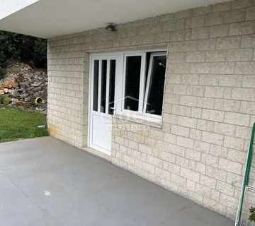 Stan DONJA VEŽICA, 3S+DB, KONOBA, TEREN - cover