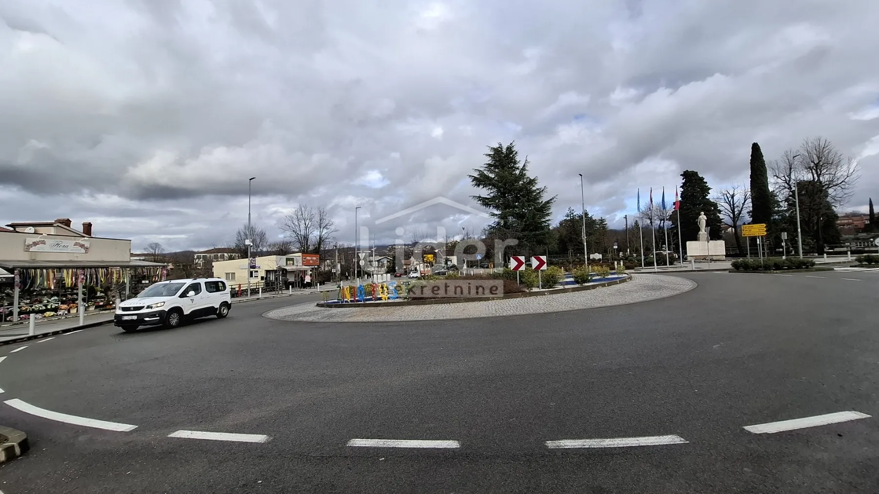 VIŠKOVO -poslovni prostor 420 m2 - cover