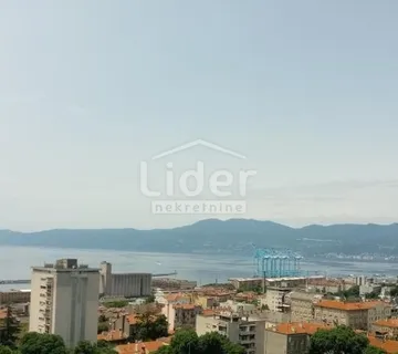 RIJEKA Stan u blizini centra s pogledom na more - cover