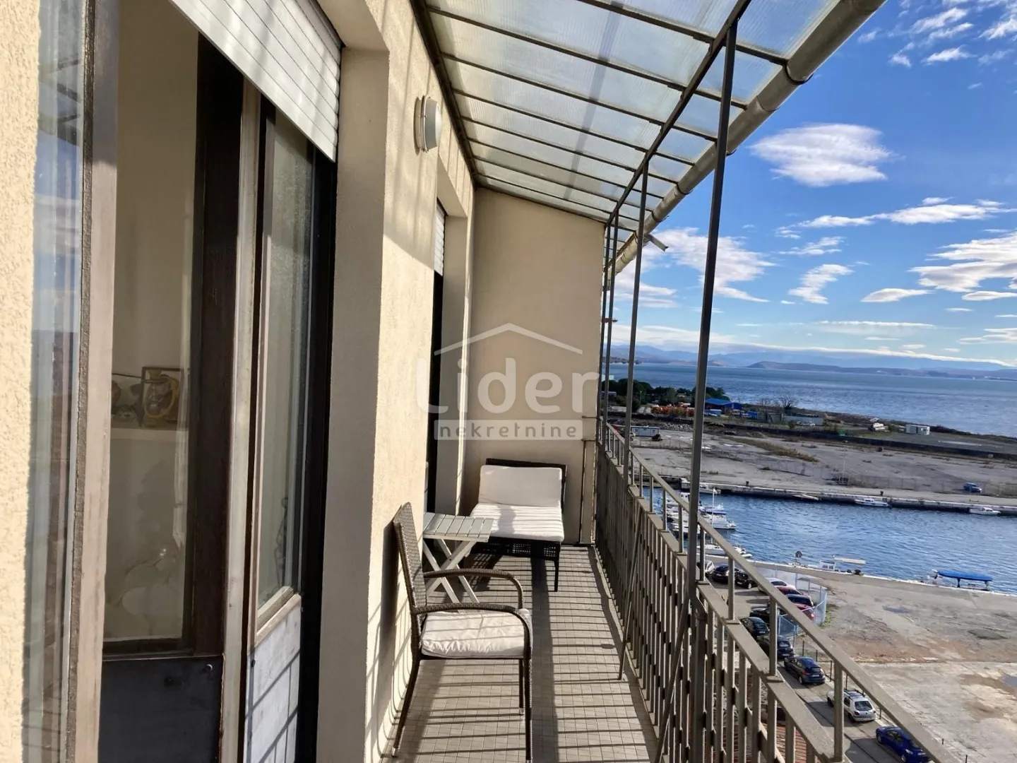 CENTAR - prekrasan stan za dugoročni najam  - cover