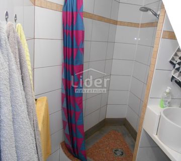 GRIŽANE Kuća s 4 apartmana + bazen, sauna, jacuzzi - cover