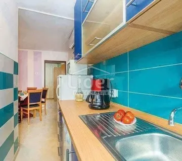 MALINSKA Odlična kuća s 5 apartmana - cover