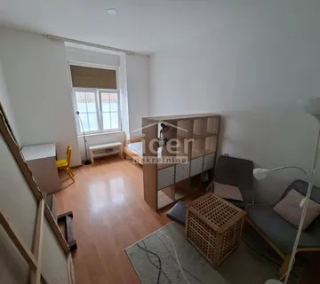 BRAJDA Stan blizu Ekonomskog i Pomorskog fakulteta - cover