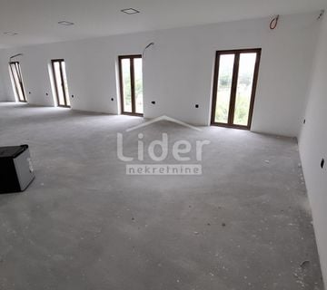 Poslovni prostor,Viškovo 180m2 - cover