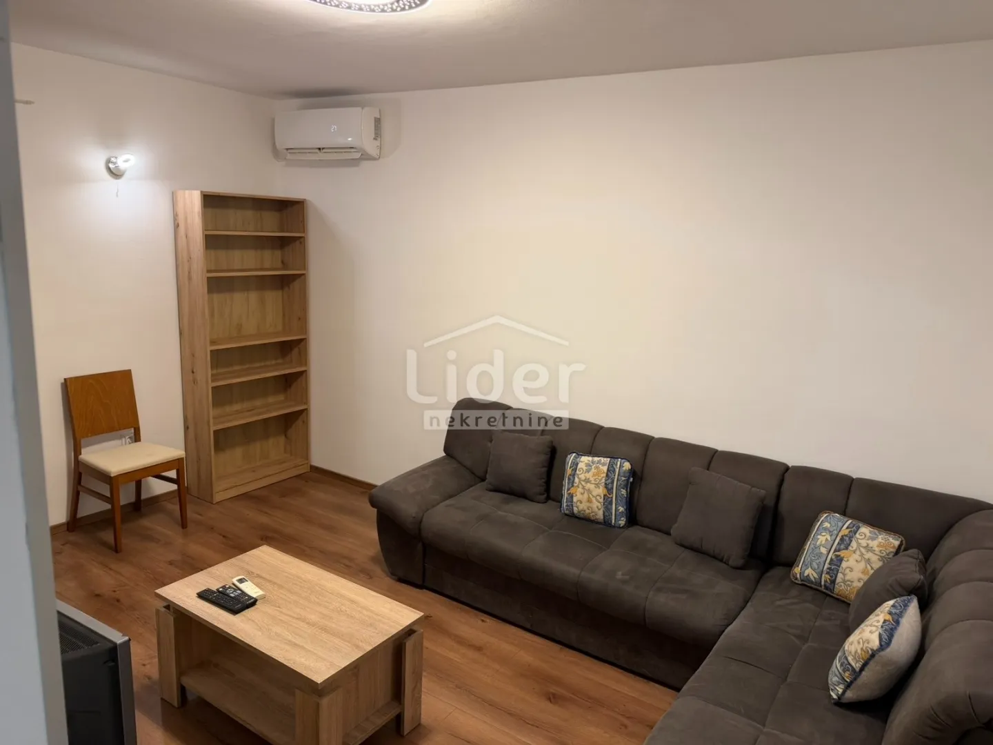 KASTAV - 3SKL stan za najam - cover