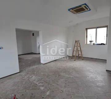 VIŠKOVO - poslovni prostor - cover