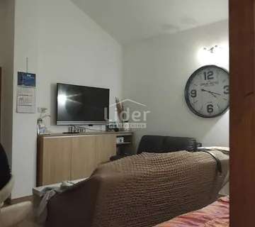 VIŠKOVO-etaža kuće 3S+DB - cover