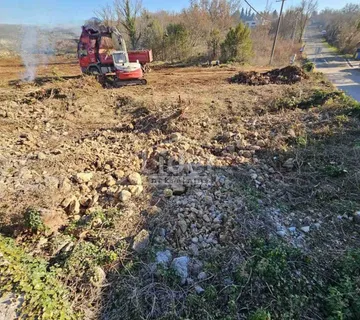 GRAĐEVINSKI TEREN- MILOHNIĆI 753 m2 - cover