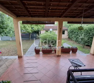 VIŠKOVO-obiteljska kuća - cover