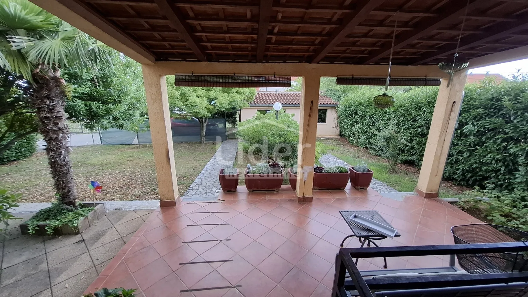 VIŠKOVO-obiteljska kuća - cover