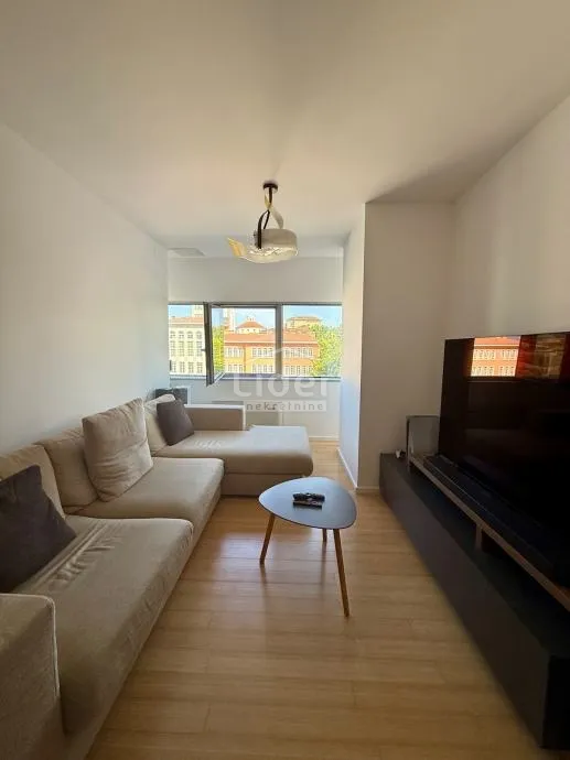 Rijeka centar, moderan 2S stan za najam - cover