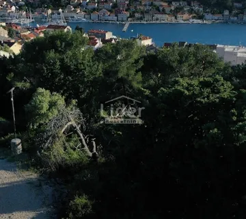 MALI LOŠINJ-građevinsko zemljište u centru - cover