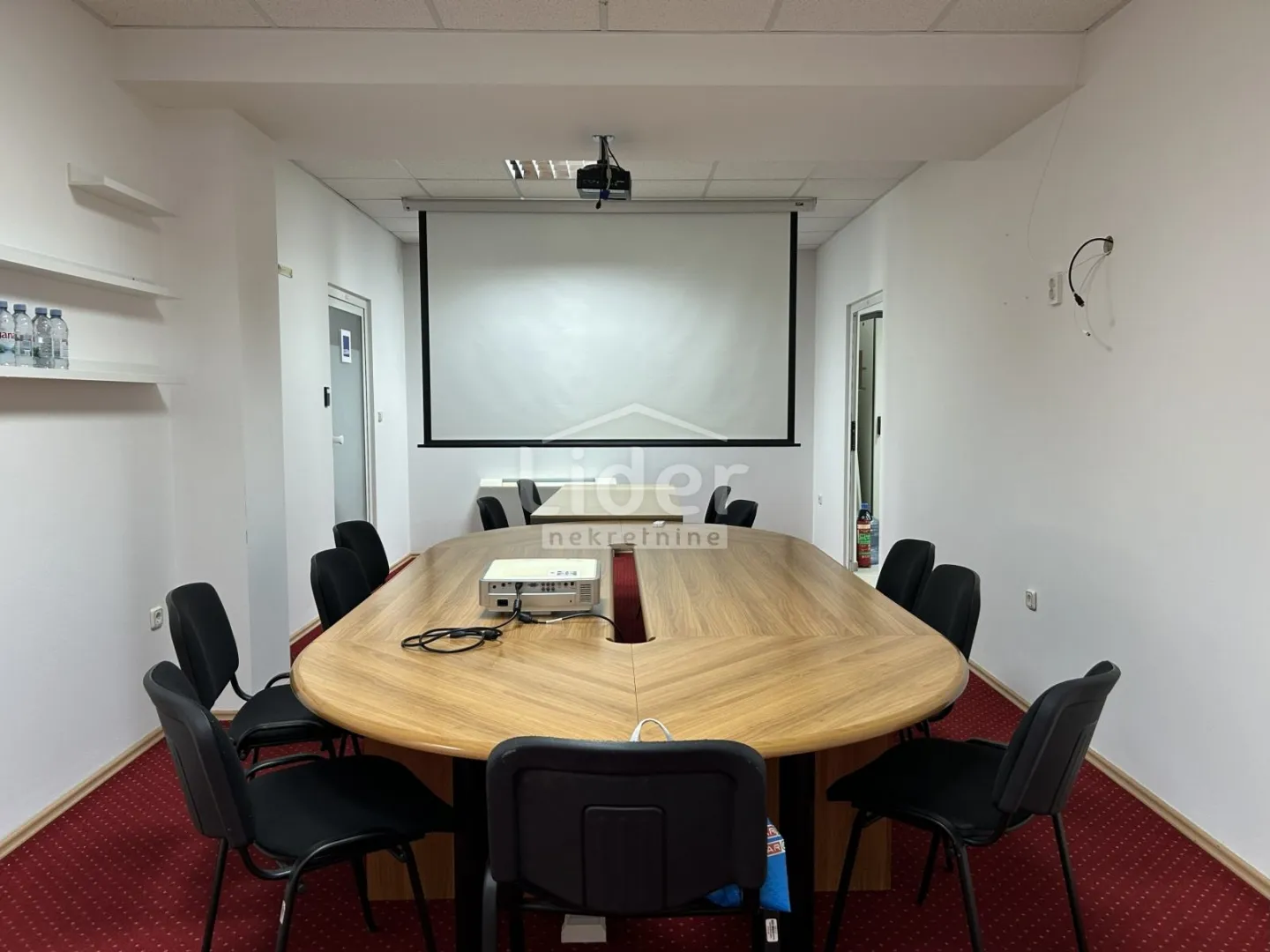 POSLOVNI PROSTOR-ŠKURINJE - cover