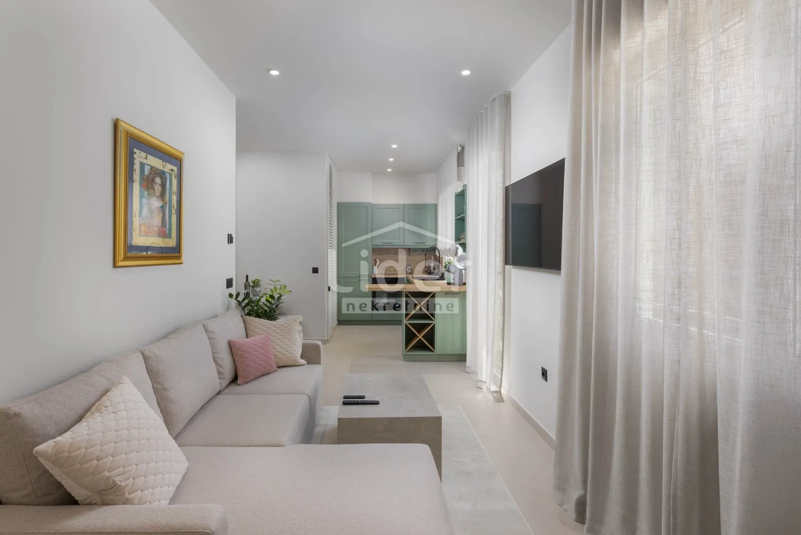 CENTAR-1S+DB stan za najam, - cover