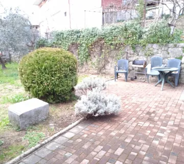 Dvosoban stan s dnevnim boravkom - cover