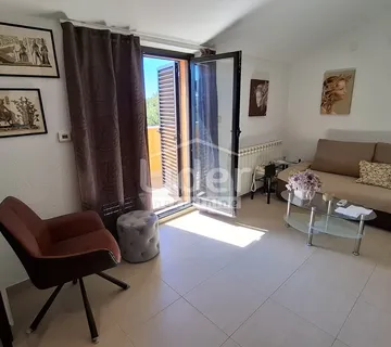 Stan za najam , Krasica - cover