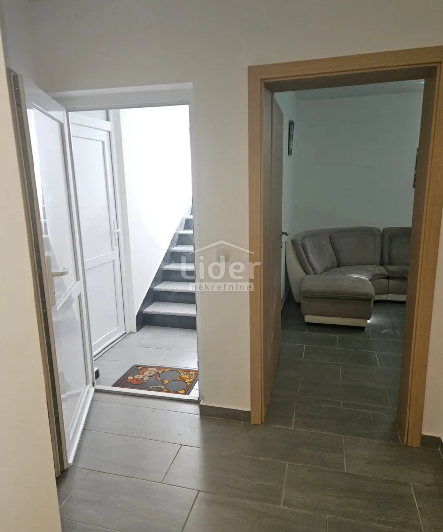 2S+DB APARTMAN STARA NOVALJA, POVOLJNO - cover