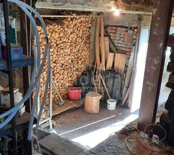 Grobnik, kuća sa 3 stana - cover