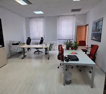 CENTAR - poslovni prostor 72m2 - cover