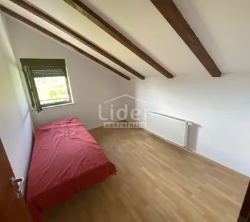 Fužine-Vrata, apartman 2s+db sa galerijom i balkonom - cover