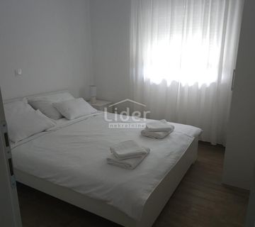 Crikvenica, kuća sa 3 stana, bazen, pogled... - cover