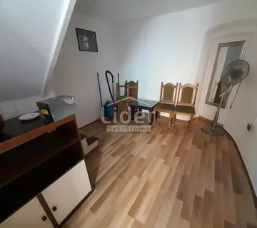 Mali Lošinj- stan u centru 90m2