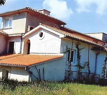 GOSTINJAC, SAMOSTOJEĆA VILA, 505m2, 2000 okućnice - Gostinjac, Dobrinj