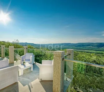MOTOVUN Villa na osami sa bajkovitim pogledom! - cover
