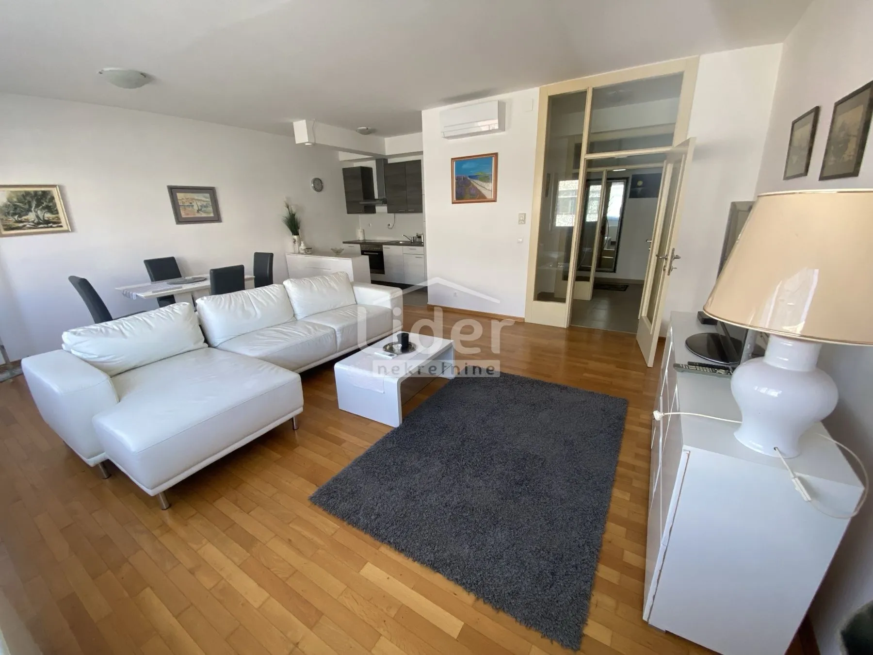 Centar, 2s+db, terasa, 83m2, lift... - cover